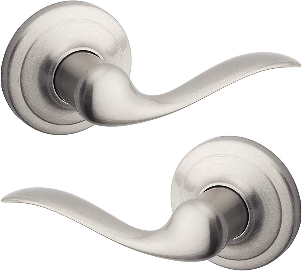 Kwikset Tustin Entry Door Handle with Lock and Key, Secure Keyed Reversible Lever Exterior, For Front Entrance and Bedrooms, Venetian Bronze, Pick Resistant Smartkey Rekey Security and Microban